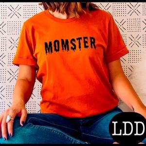 “Momster” Halloween screen print tee. #halloween #mom #momma #momster